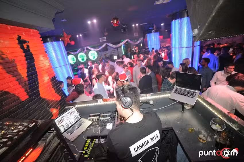 puntoCom &ndash; Drinks & Music