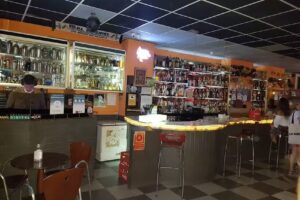 Radio Tr&aacute;nsito