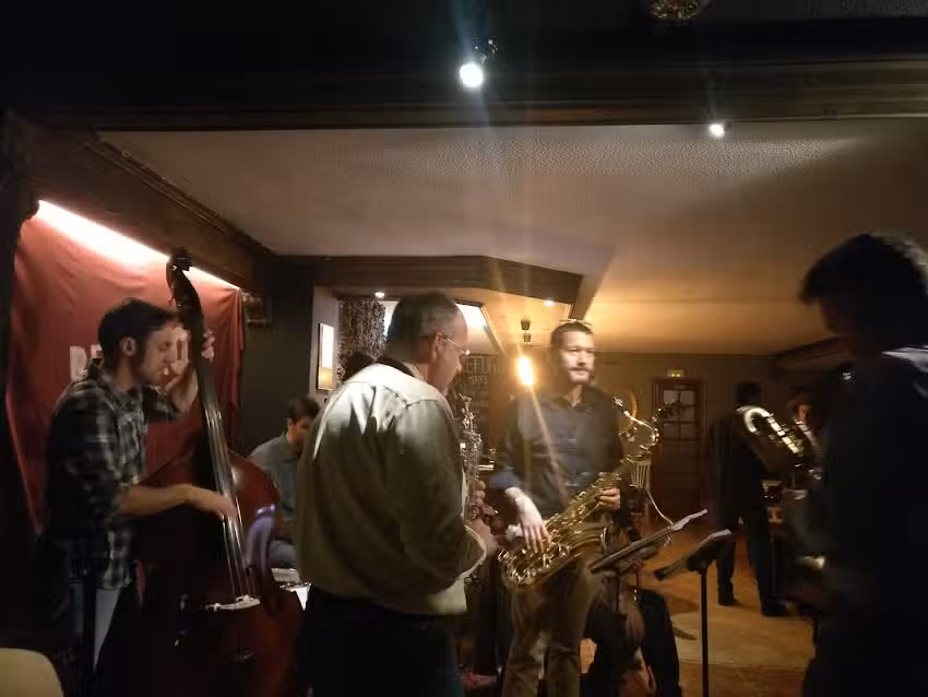 Refugio Jazz Club