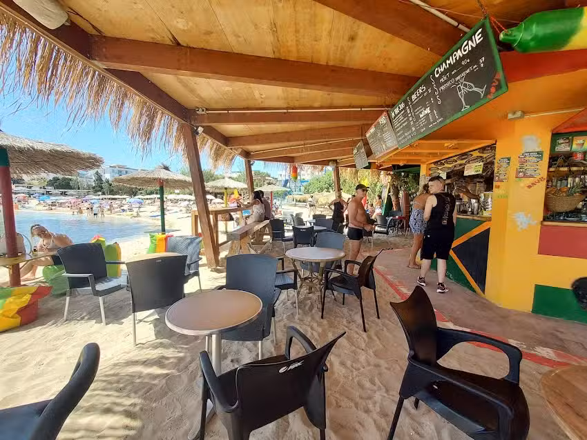REGGAE REGGAE BEACH IBIZA &ndash; PLAYA PINET
