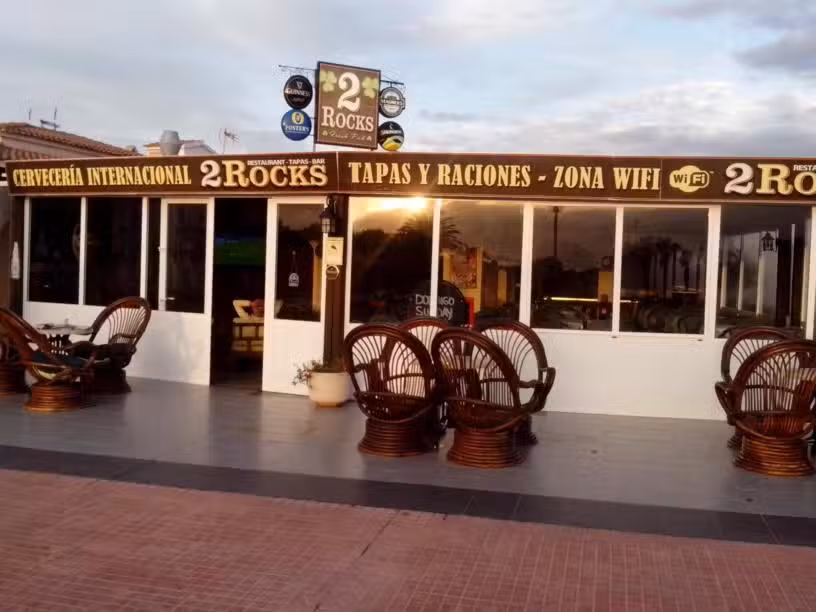 Restaurant 2 Rocks | Restaurante en Cap d&rsquo;Artrutx