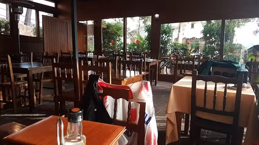 Restaurant Ermita de Brugu&egrave;s