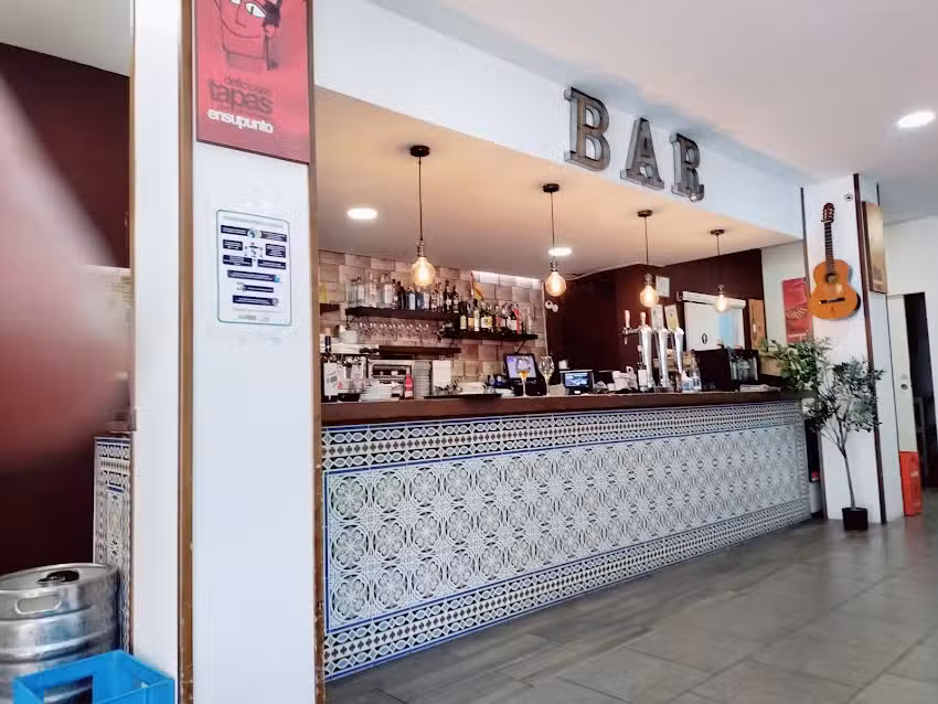 Restaurante & Bar de Tapas &ndash; Casa Lalo Taberna
