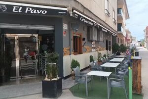 Restaurante Bar El Pavo / Sal&oacute;n de celebraciones en Ceuti