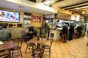 Restaurante Bar La Monumental Cervecer&iacute;a