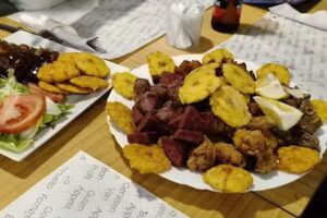 Restaurante bar Mediterr&aacute;neo