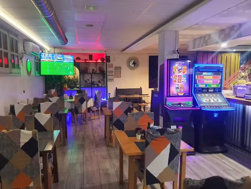 Restaurante Botosani (Moreda)