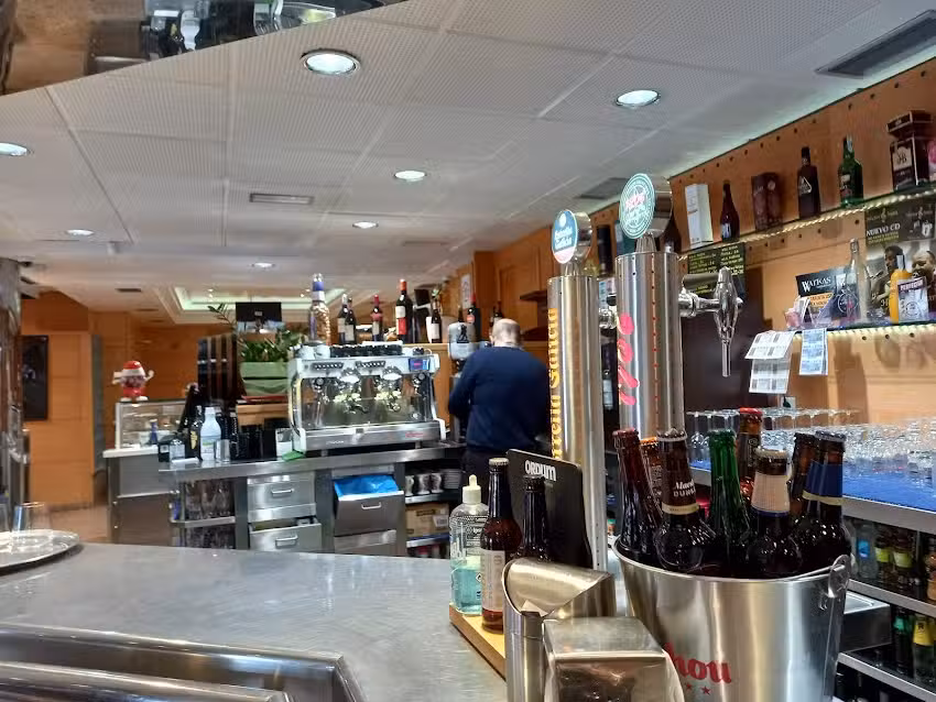 Restaurante Cafeter&iacute;a Alhambra