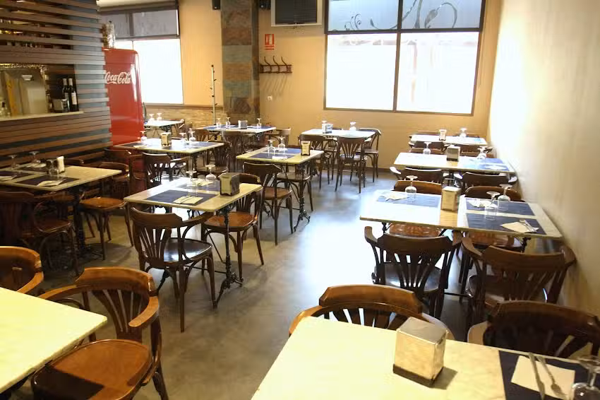 Restaurante Cafeter&iacute;a Peamflo