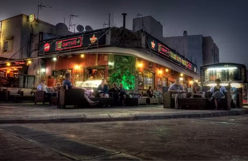Restaurante Cantante Caf&eacute;