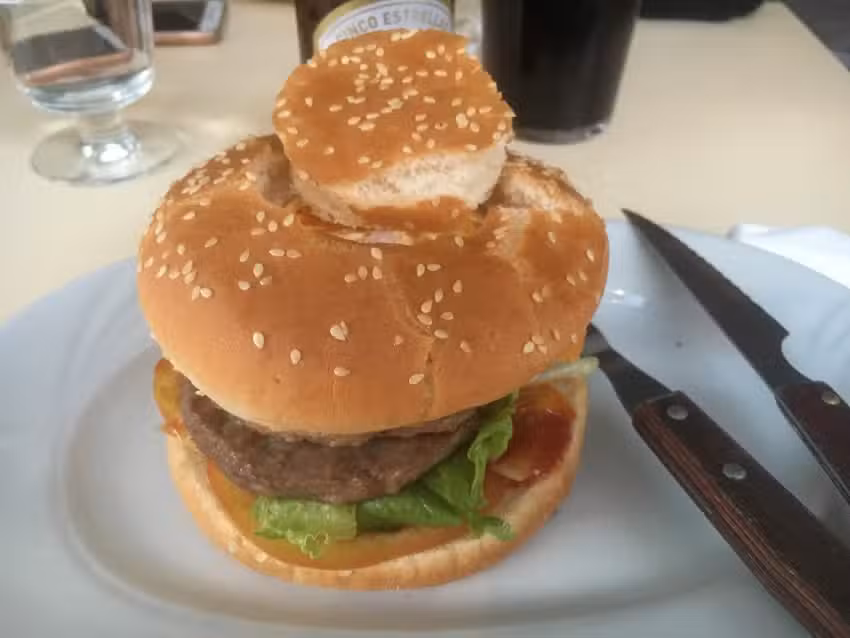 Restaurante cervecer&iacute;a A&iacute;