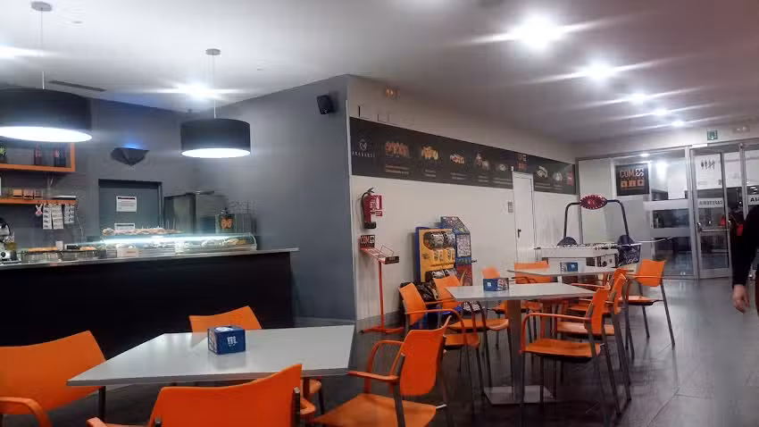 Restaurante &laquo;Com.es Gamarra&raquo;