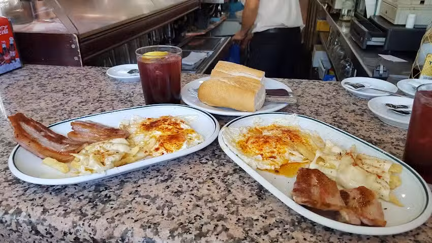 Restaurante el Almendro Pinto