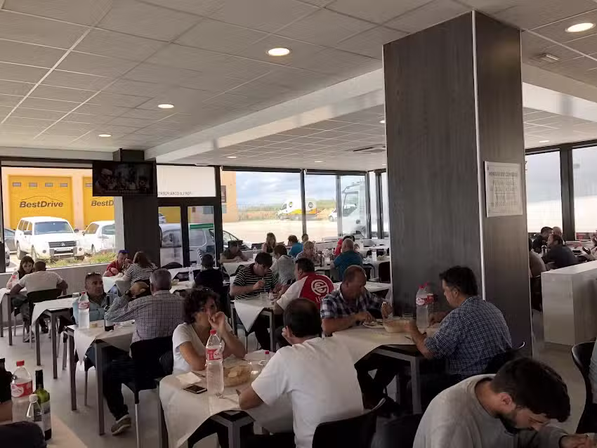 Restaurante Estaci&oacute;n De Servicio Bardenas