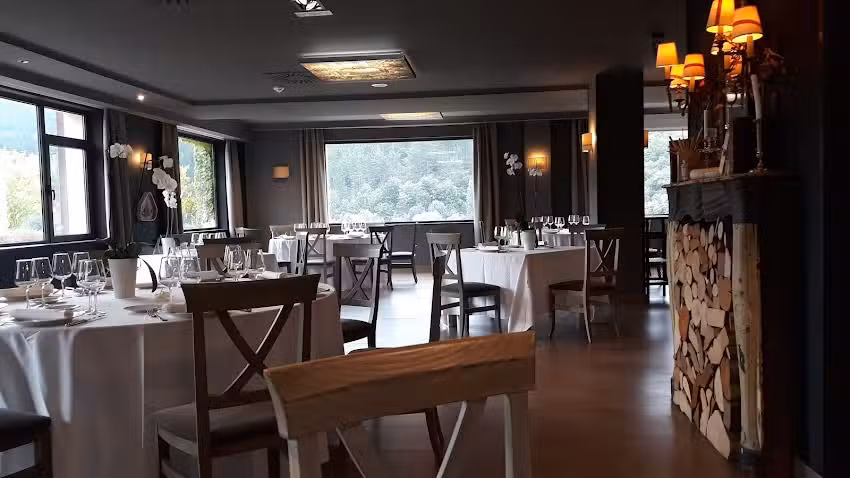 Restaurante Hotel Komentu Maitea