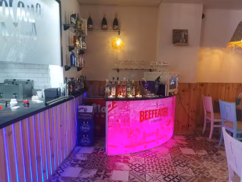 Restaurante La Casa de Bongust &bull; Pizzer&iacute;a &bull; Taper&iacute;a