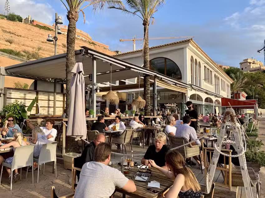 Restaurante La Oca Port Adriano