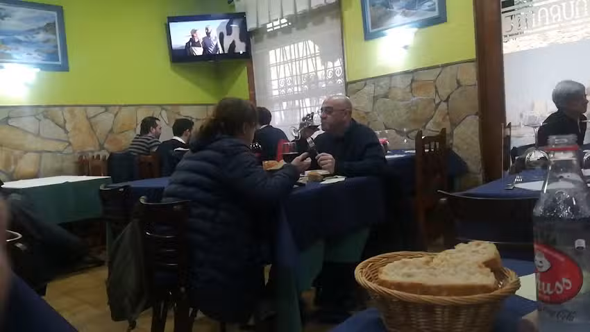 Restaurante La Txalupa
