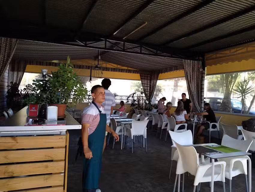 RESTAURANTE LIBAN&Eacute;S MUNDIAL( Comida 3rabi Halal)