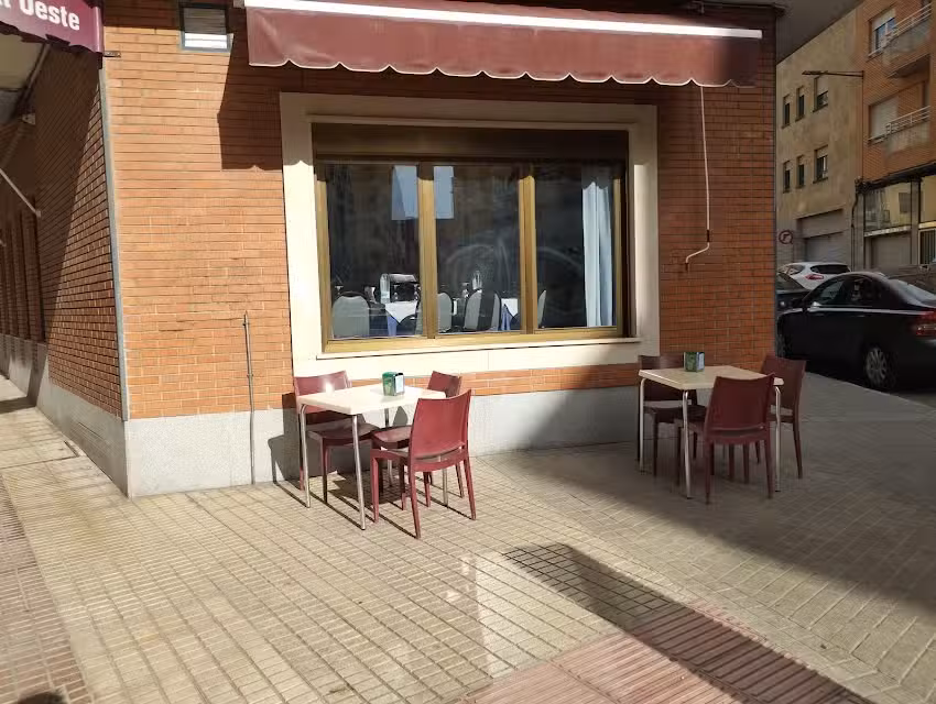 Restaurante Mes&oacute;n Oeste Bar