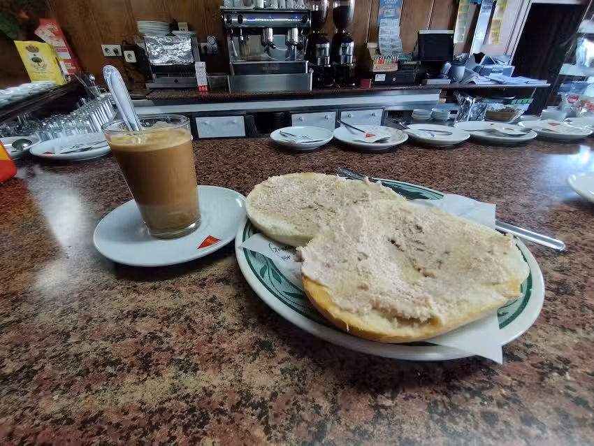 Restaurante Noche y D&iacute;a