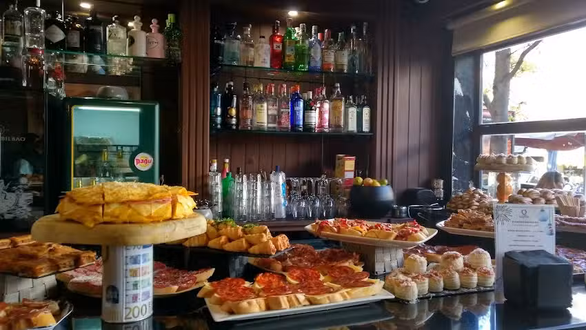 Restaurante Qarnal &middot; Carnes &middot; Paellas &middot; Take away &middot; En Villaviciosa de Od&oacute;n