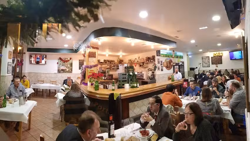 Restaurante Sidrer&iacute;a El Portal