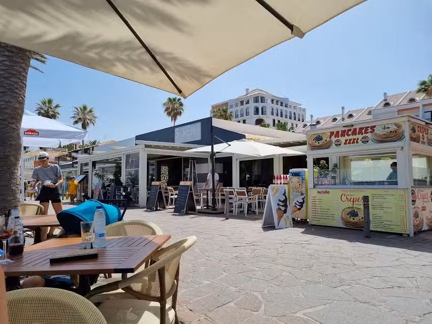 Restaurante Sirena Bar & Grill