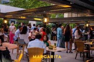 Restaurante Terraza Margarita I Tardeo y Cenas en Madrid