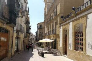 Restaurante &Uacute;beda Kapital
