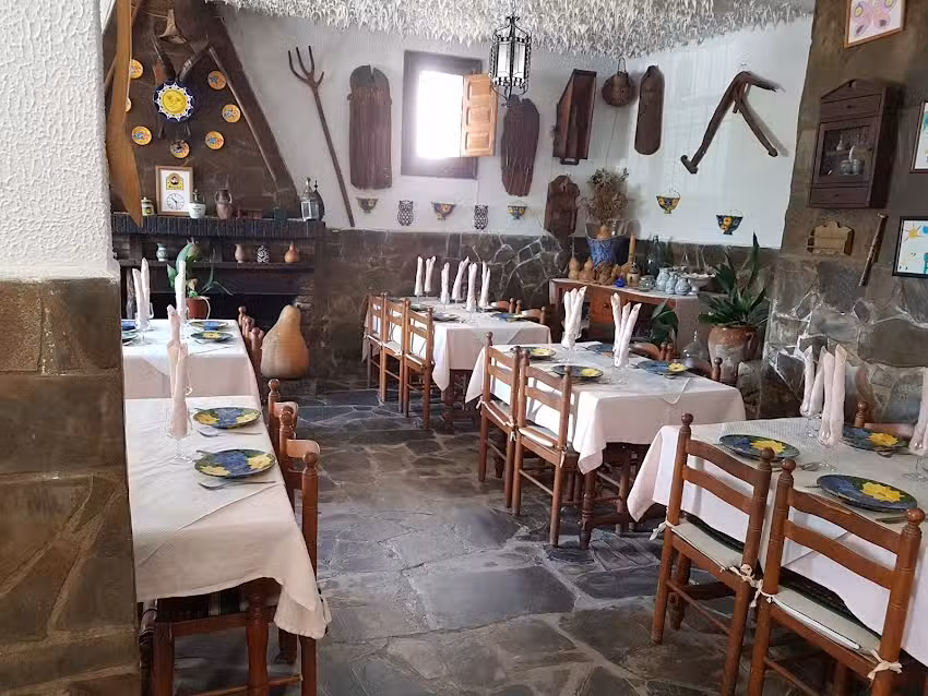 Restaurante Witch Cave