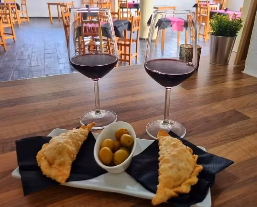 Resto bar Bay&aacute;rcal