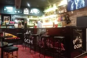 Rock Caf&eacute; O Cum