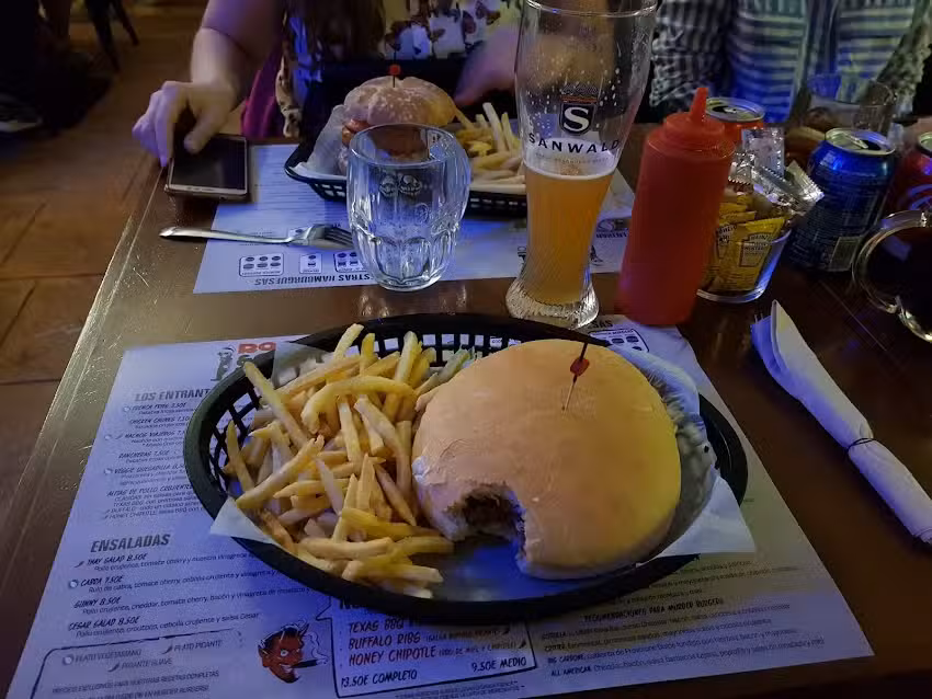 Rock & Grill &ndash; El Viajero &ndash;