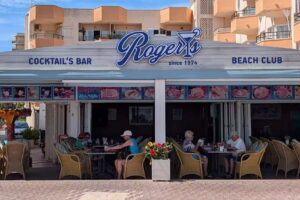 Roger&rsquo;s Snack Bar