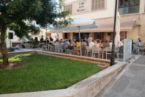 S&rsquo;Antic Mercat caf&eacute;