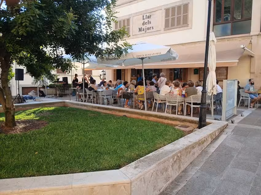 S&rsquo;Antic Mercat caf&eacute;