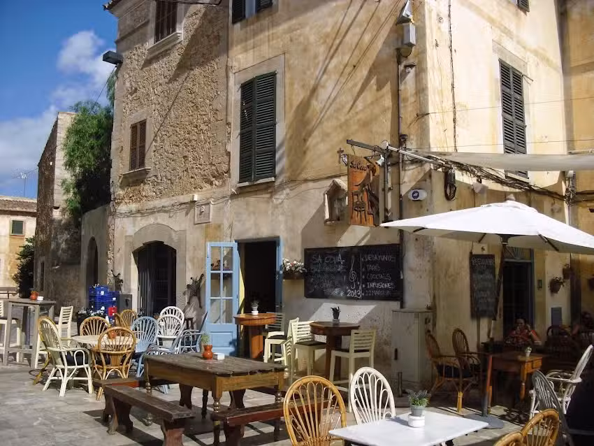 Sa Cova Bar i Tapes Santany&iacute;