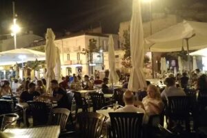 Sa Sargantana Pla&ccedil;a Cal Font Igualada Cocktail Bar Copes De Vi