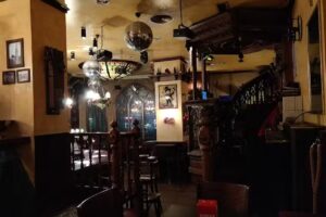 Saint Patrick&rsquo;s Irish Pub &ndash; Bar de copas Zaragoza