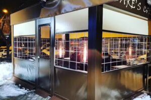 Sal y Pimienta Metropolitano Bar