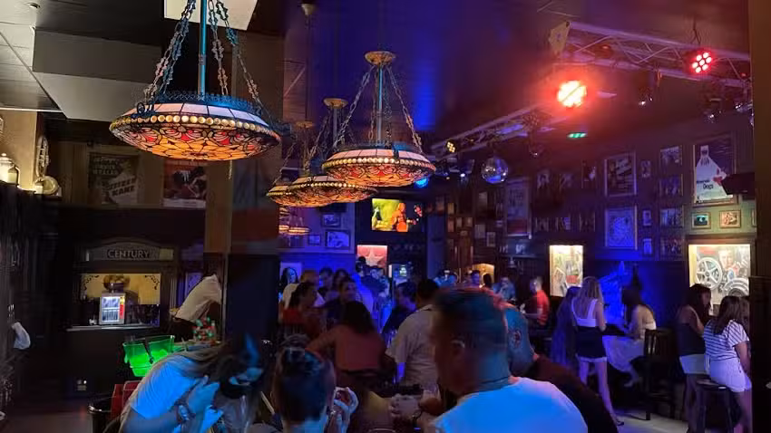 Sala Century