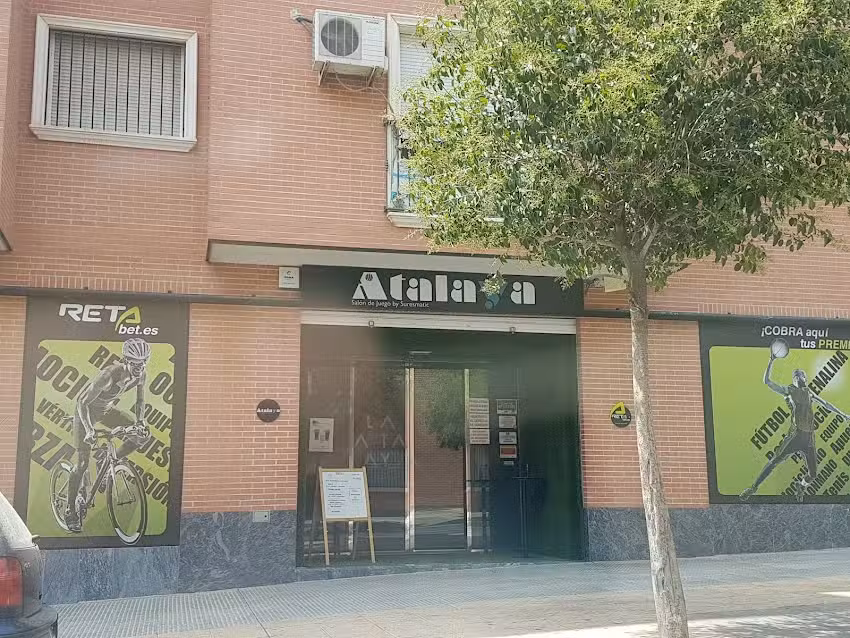 Sala de juegos 777 Cieza sport bar y caf&eacute;