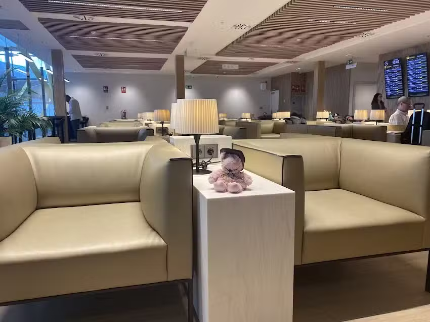 Sala VIP Retiro &ndash; Aeropuerto de Adolfo Su&aacute;rez Madrid-Barajas T4 (MAD)