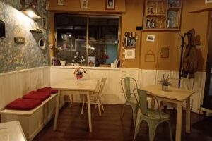 Salamanca Magenta Caf&eacute; & Bar