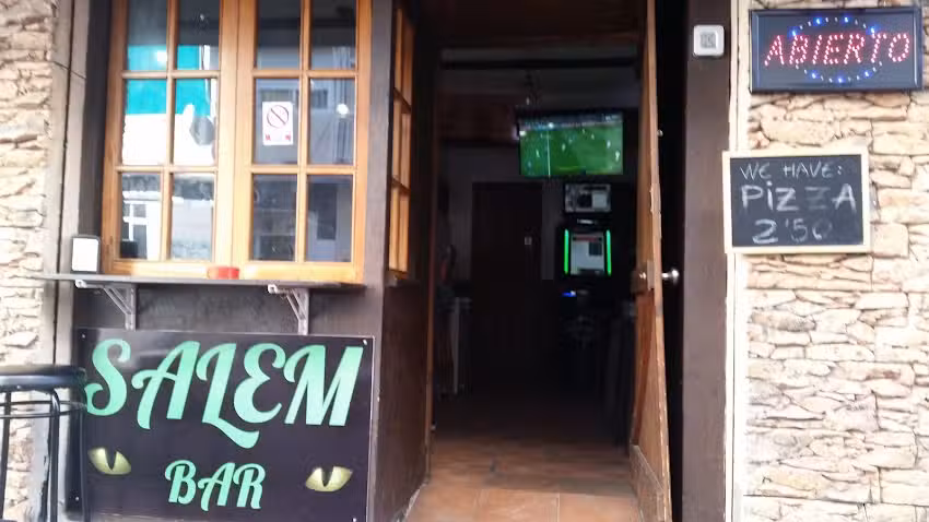 SaLeM BaR