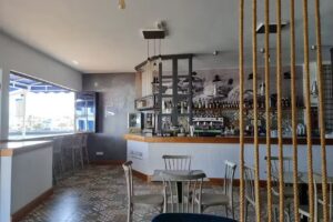 Salitre, Cervecería & Tapas