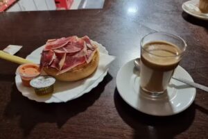 Sal&oacute;n de juegos El Che II