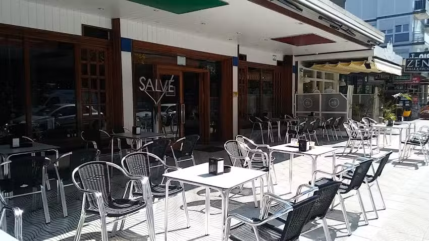 Salv&eacute; Bar Restaurante