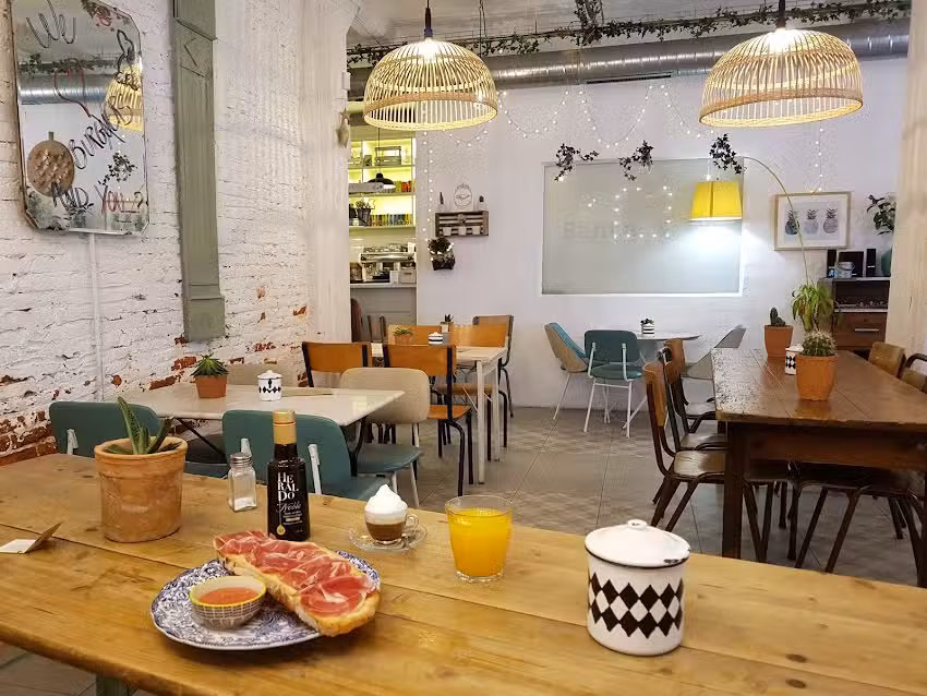 Santa Caf&eacute; Bar